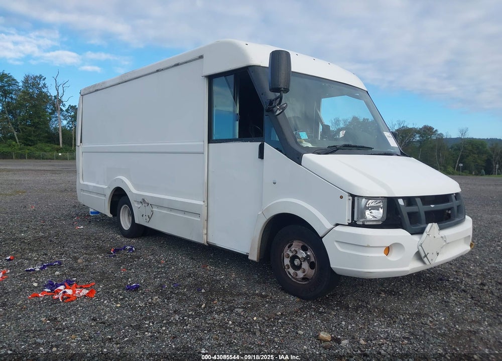 2013 ISUZU COMMERCIAL VAN VIN: JALB4T176D7W00334
