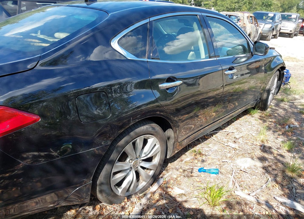 2011 INFINITI M56X VIN: JN1AY1AR3BM570377
