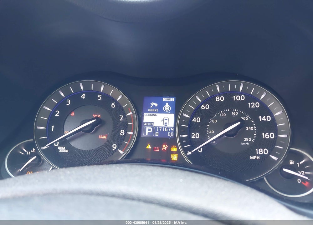 2011 INFINITI M56X VIN: JN1AY1AR3BM570377