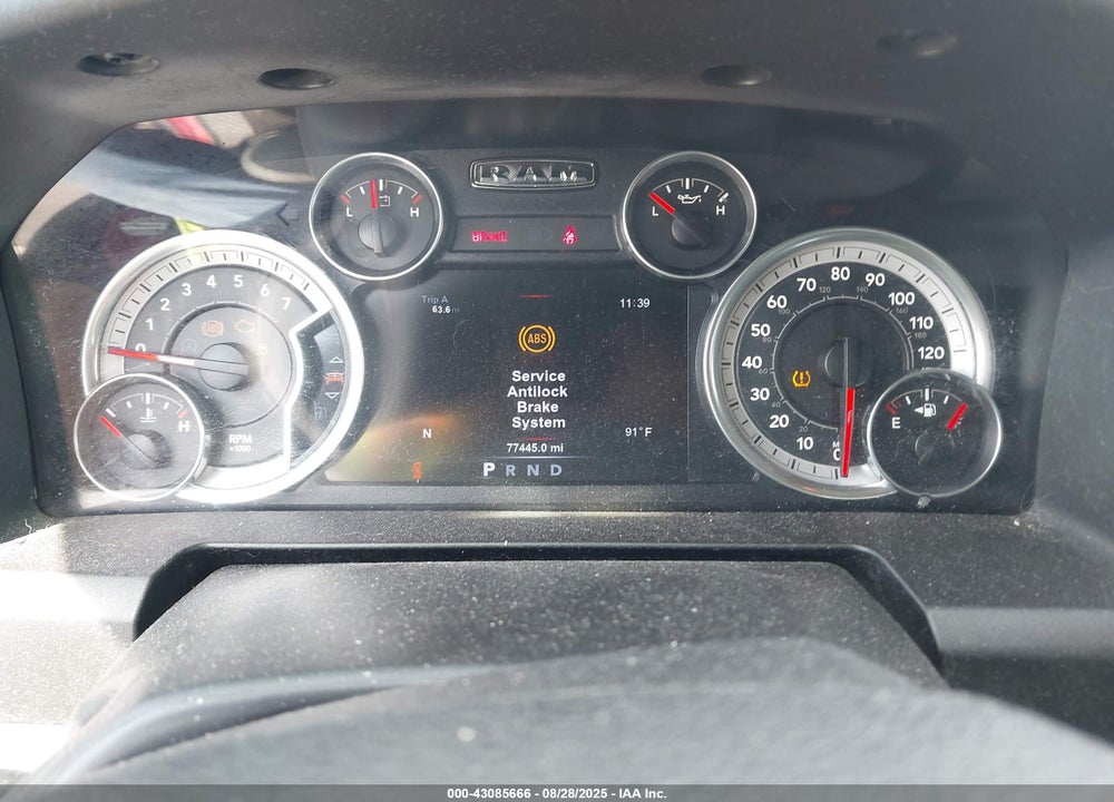 2015 RAM 1500 VIN: 1C6RR7LT2FS739032