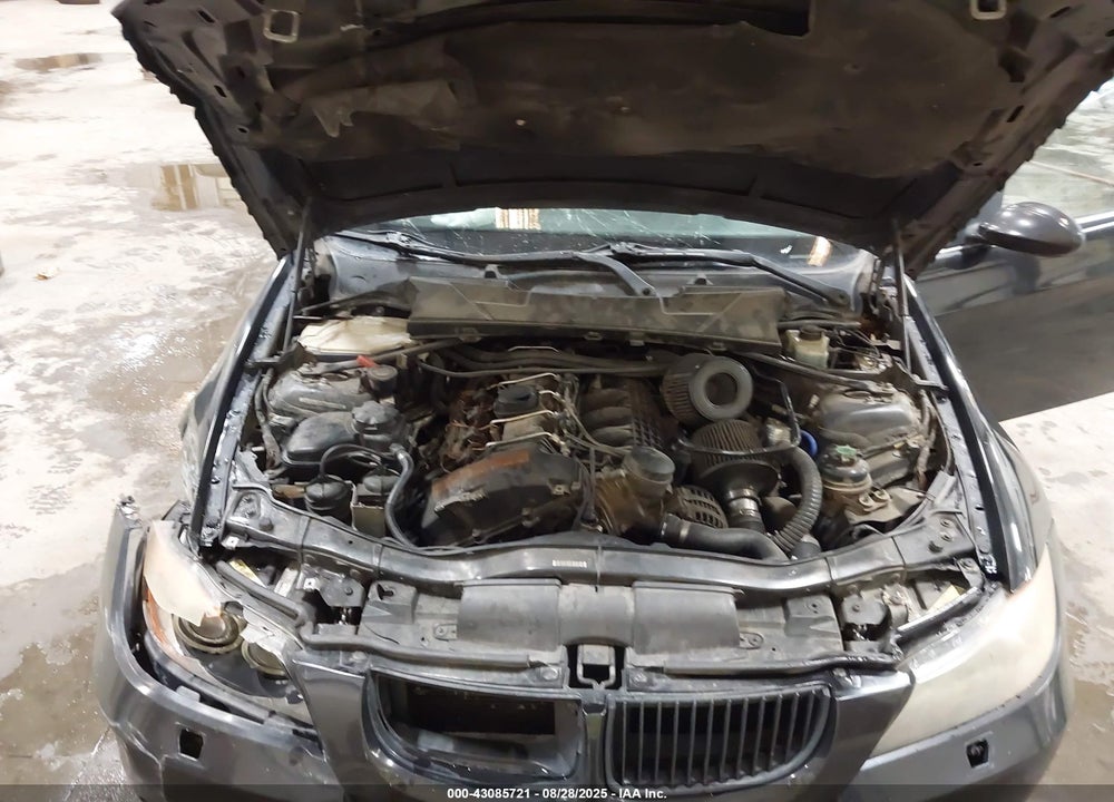 2007 BMW 335XI VIN: WBAVD53577A006300