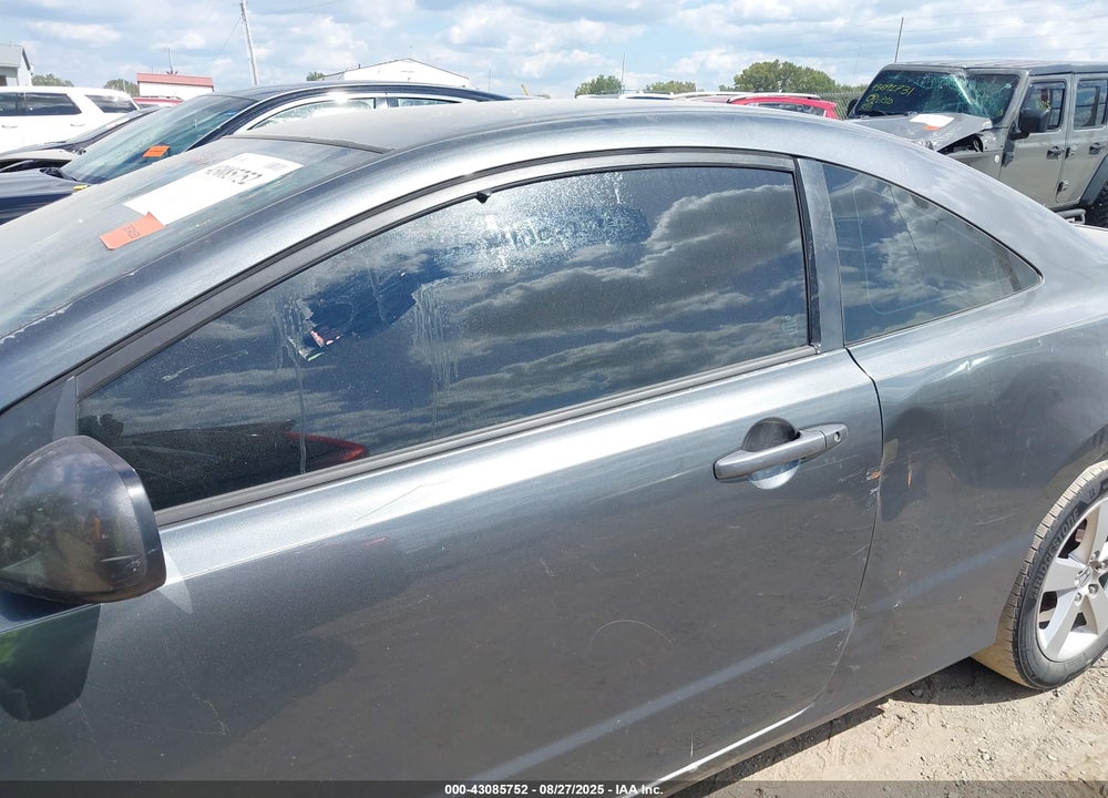 2010 HONDA CIVIC VIN: 2HGFG1B65AH514194