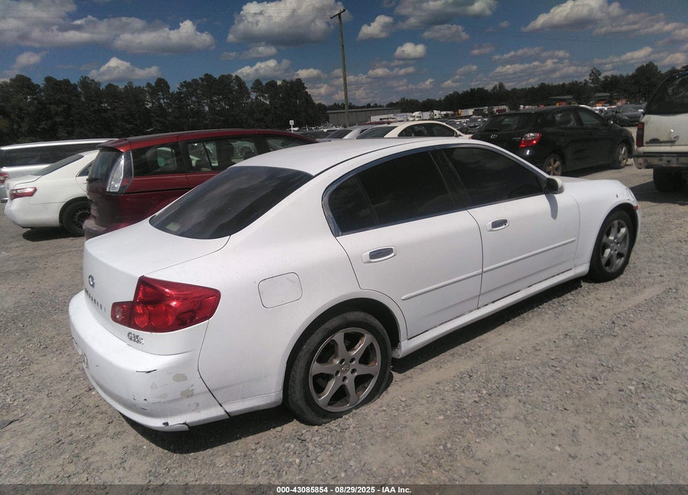 2005 INFINITI G35X VIN: JNKCV51F05M305124