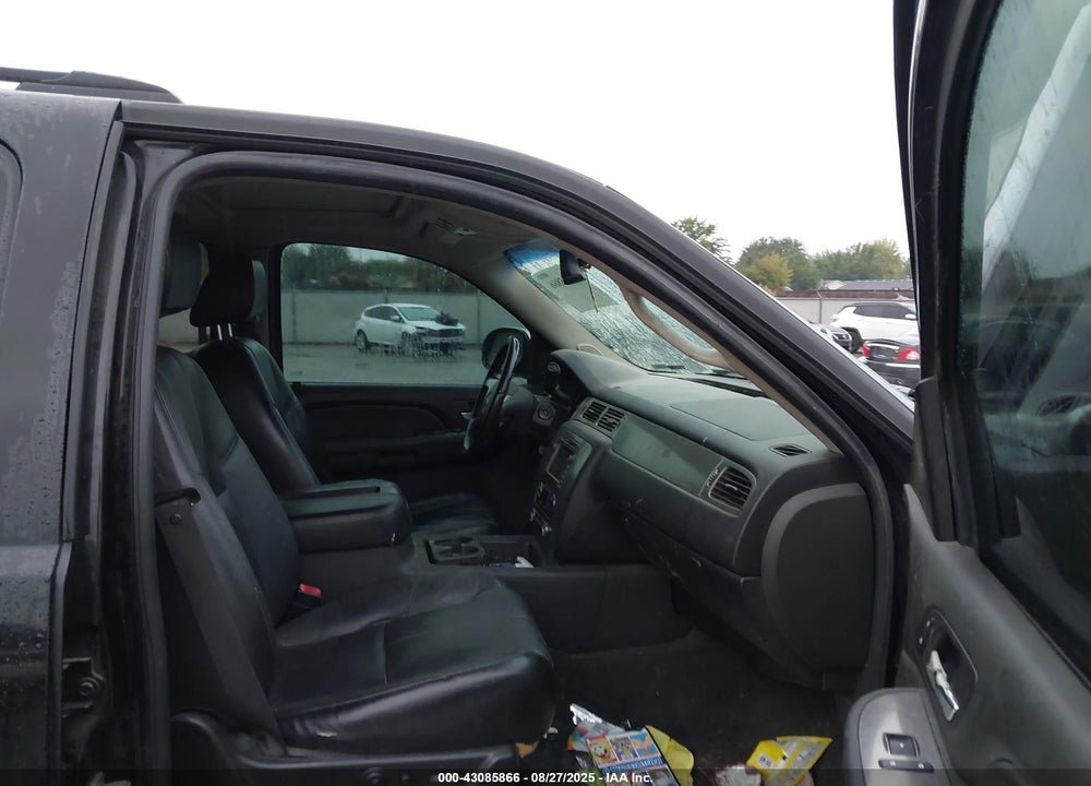 2007 CHEVROLET SUBURBAN 1500 LT VIN: 3GNFK16347G271071