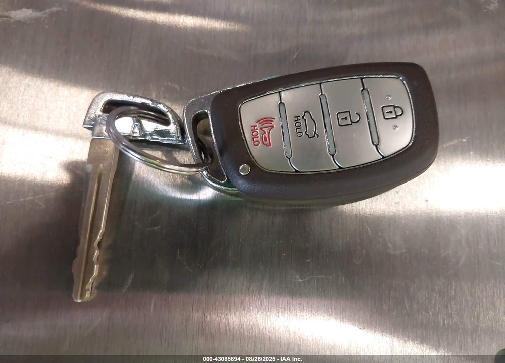 2016 HYUNDAI ELANTRA VIN: 5NPDH4AE4GH776964
