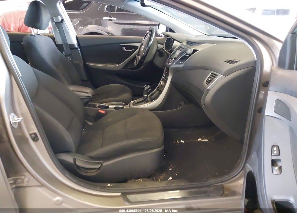 2016 HYUNDAI ELANTRA VIN: 5NPDH4AE4GH776964