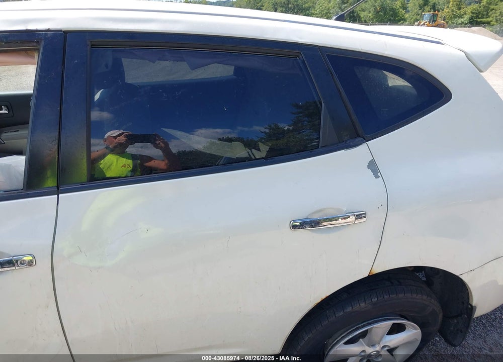 2010 NISSAN ROGUE S VIN: JN8AS5MV6AW610456