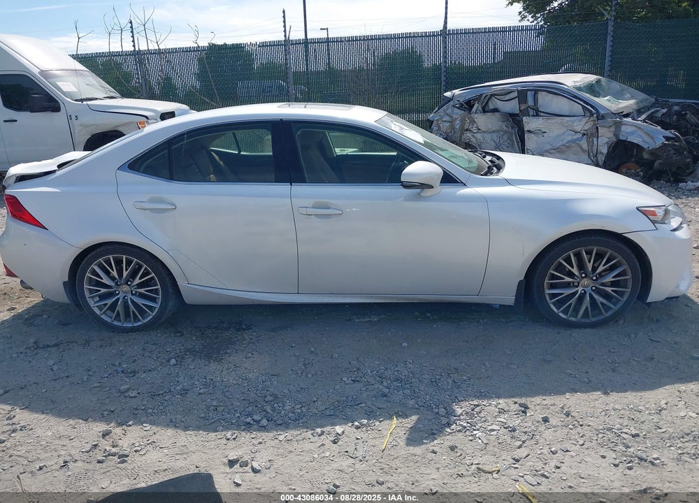 2016 LEXUS IS 300 VIN: JTHCM1D20G5009540