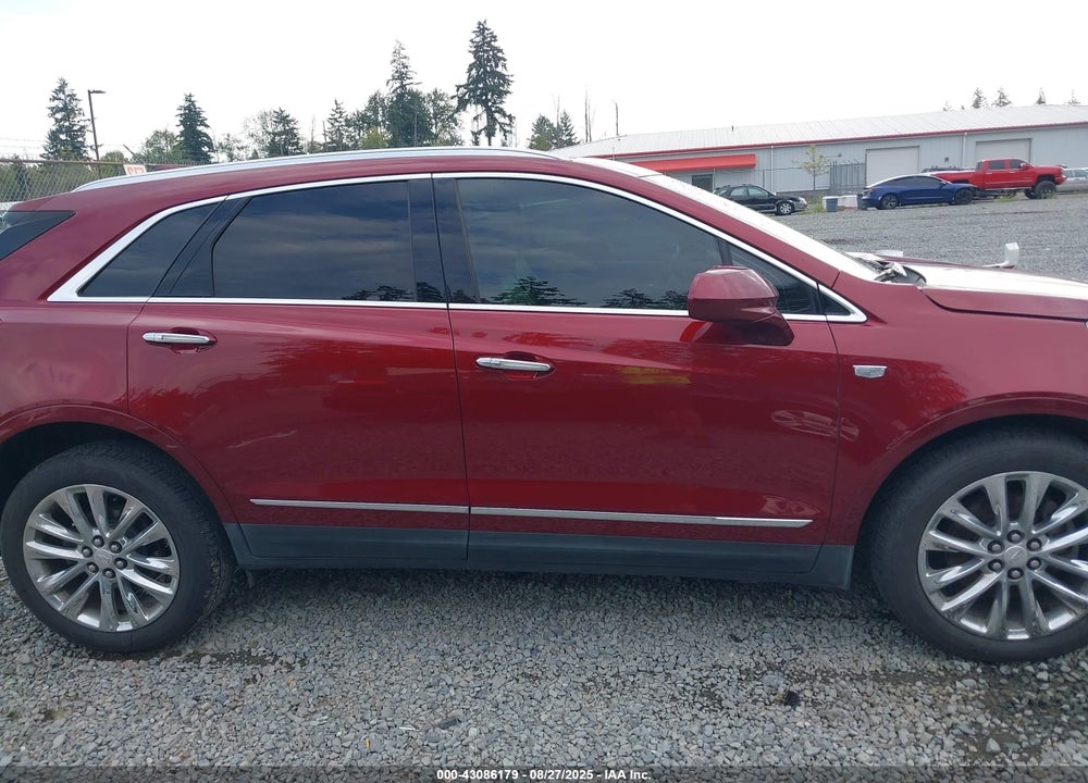 2017 CADILLAC XT5 VIN: 1GYKNFRS8HZ272654