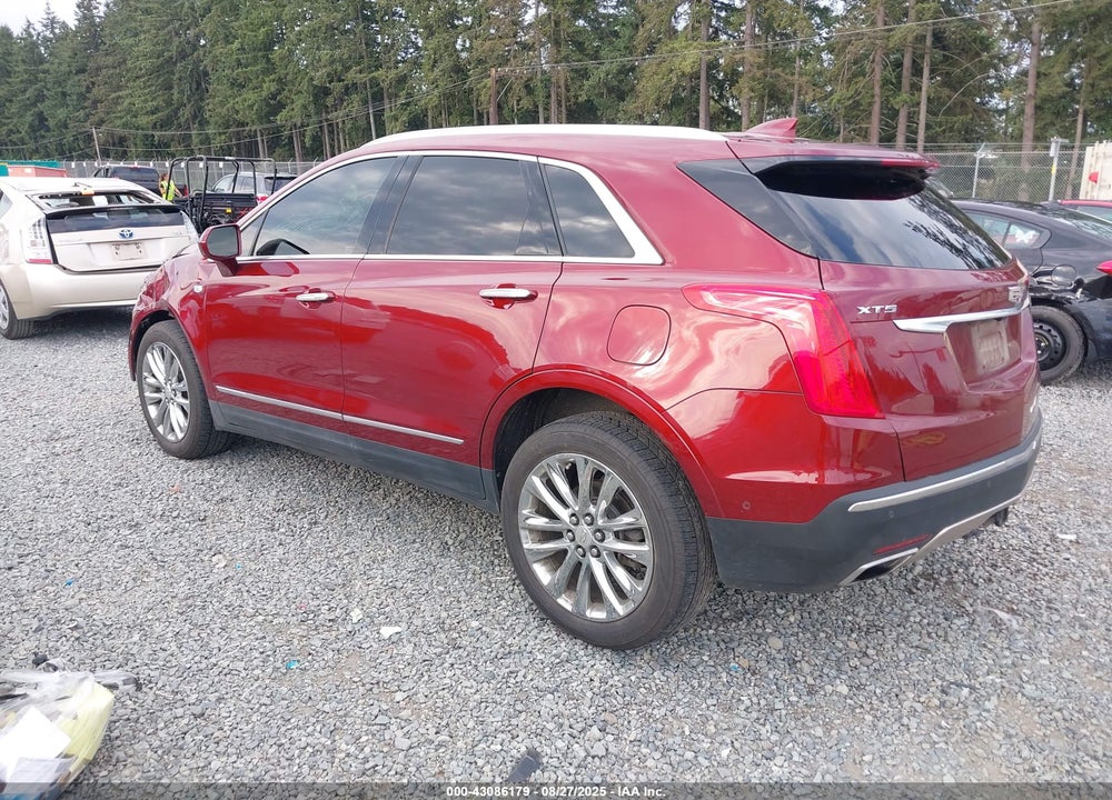 2017 CADILLAC XT5 VIN: 1GYKNFRS8HZ272654