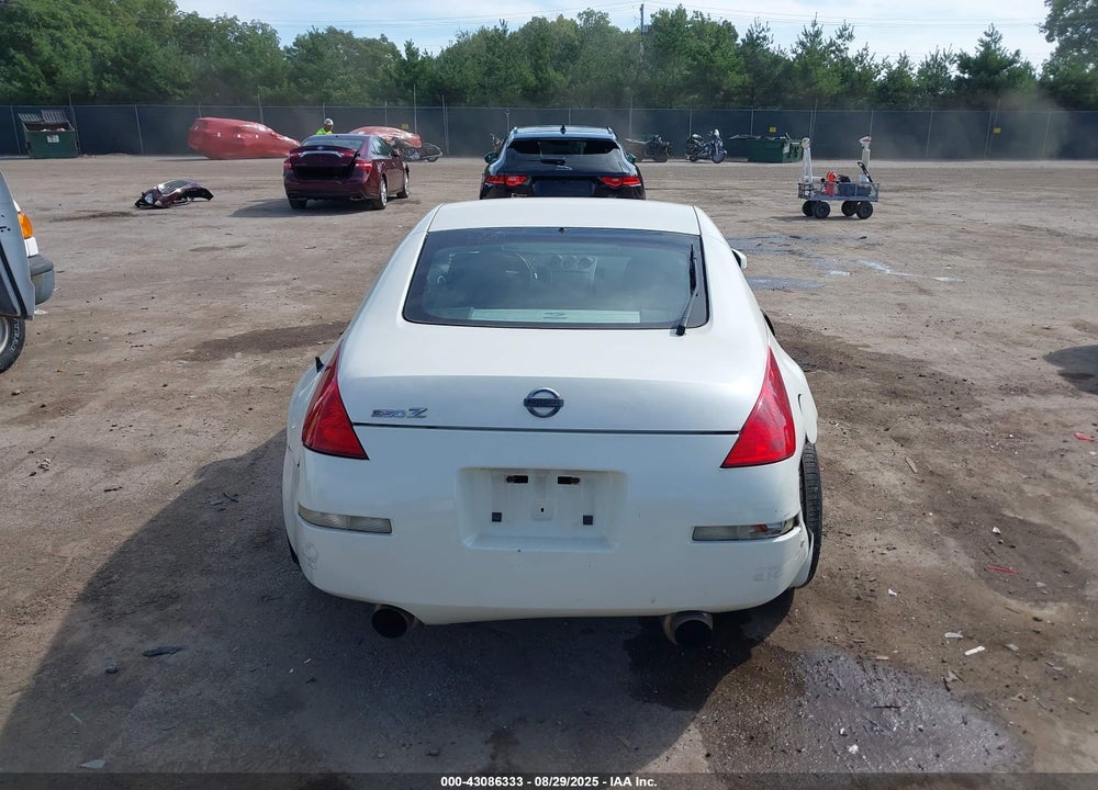 2005 NISSAN 350Z VIN: JN1AZ34D85M607226