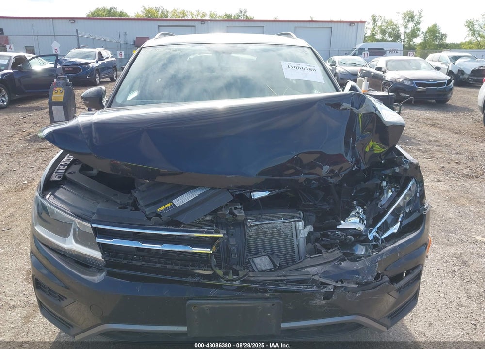 2019 VOLKSWAGEN TIGUAN VIN: 3VV2B7AXXKM004727