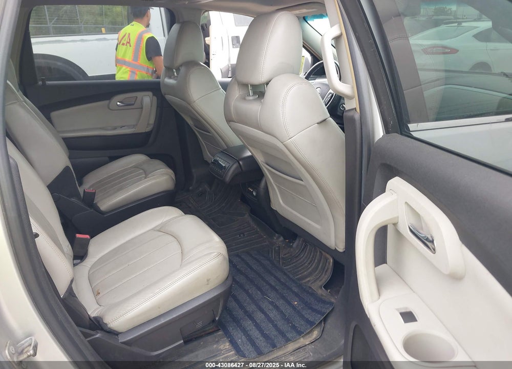 2009 CHEVROLET TRAVERSE VIN: 1GNEV33D69S116223