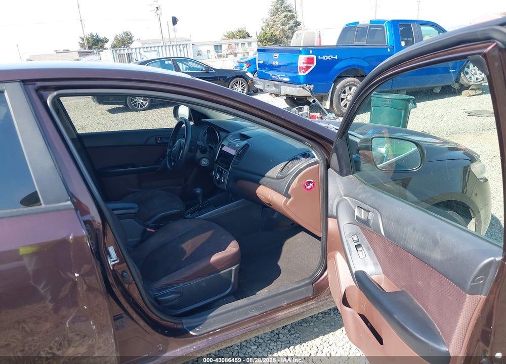 2010 KIA FORTE EX VIN: KNAFU4A27A5854247