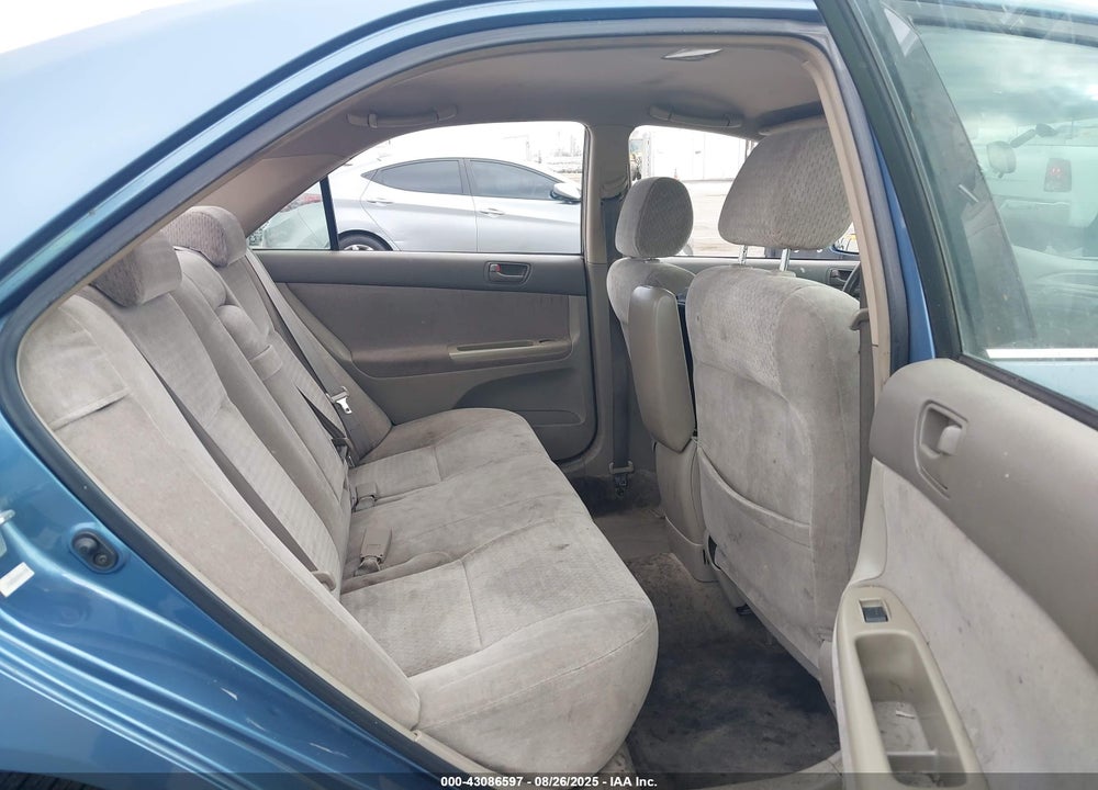 2002 TOYOTA CAMRY LE VIN: JTDBE32K120041153