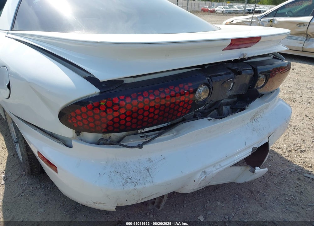 2001 PONTIAC FIREBIRD VIN: 2G2FS22K312138084