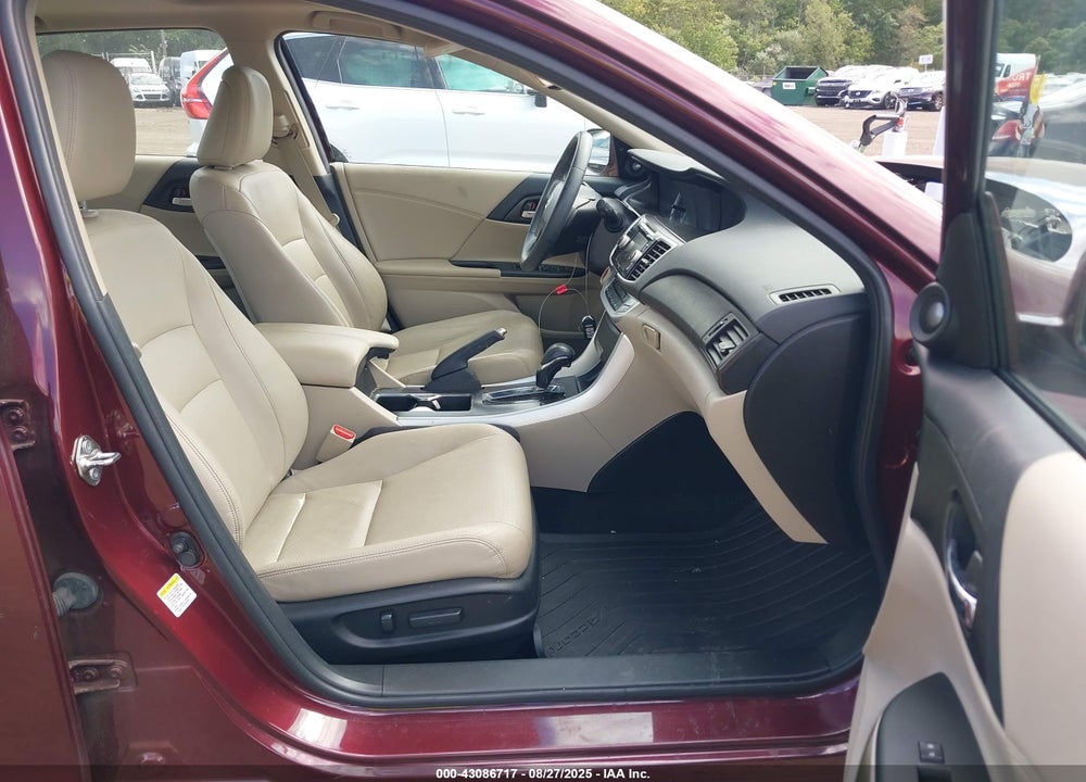 2014 HONDA ACCORD VIN: 1HGCR3F87EA042265