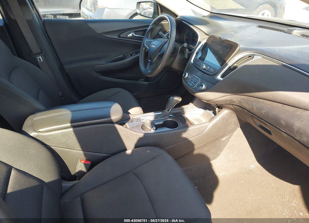 2020 CHEVROLET MALIBU VIN: 1G1ZD5ST4LF038129