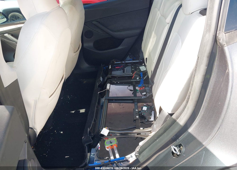2023 TESLA MODEL Y VIN: 7SAYGDEF3PF968983