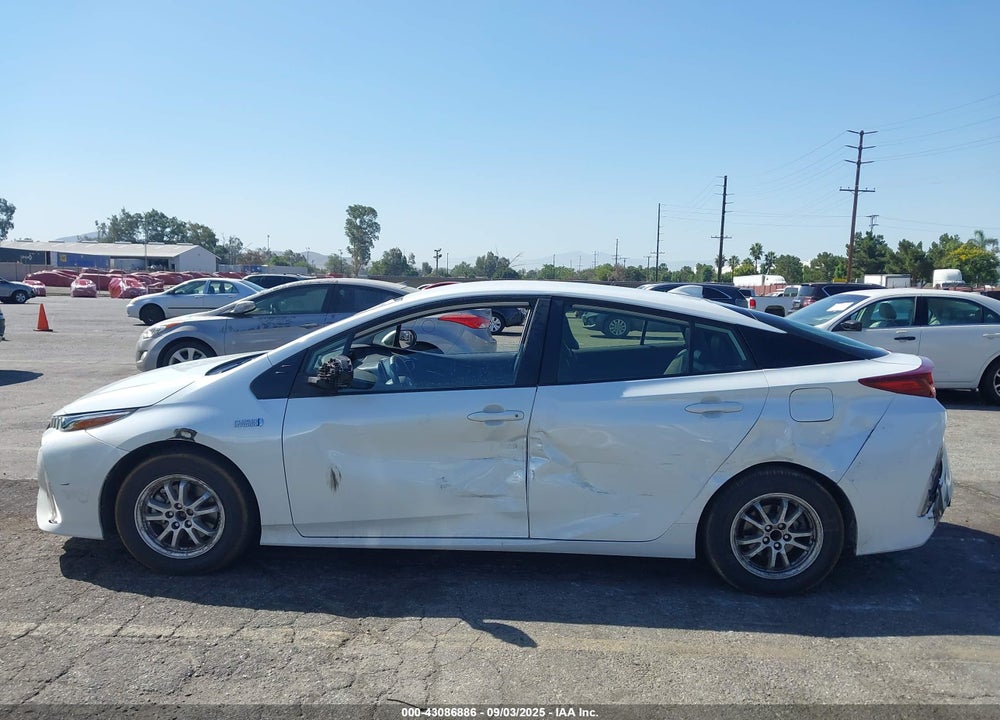 2022 TOYOTA PRIUS PRIME VIN: JTDKAMFP0N3201730