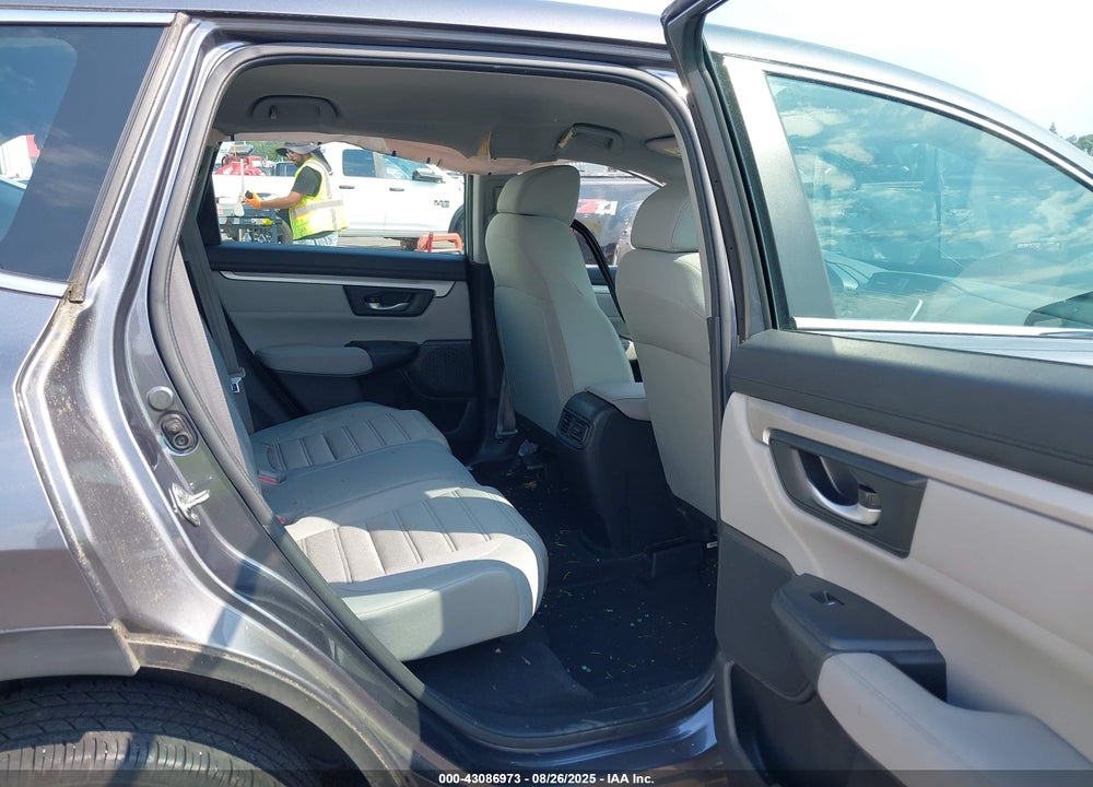 2017 HONDA CR-V LX VIN: 2HKRW6H38HH204440
