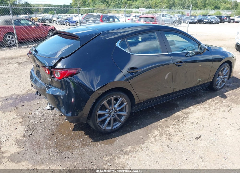 2022 MAZDA 3 VIN: JM1BPALLXN1520420