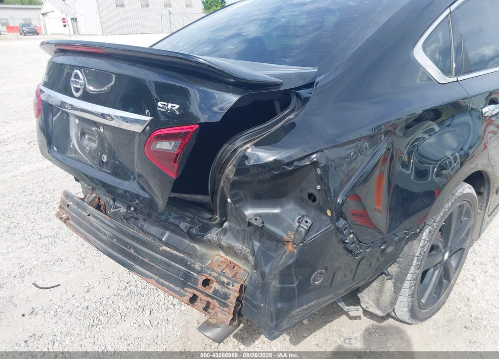 2017 NISSAN ALTIMA VIN: 1N4AL3AP8HC264768