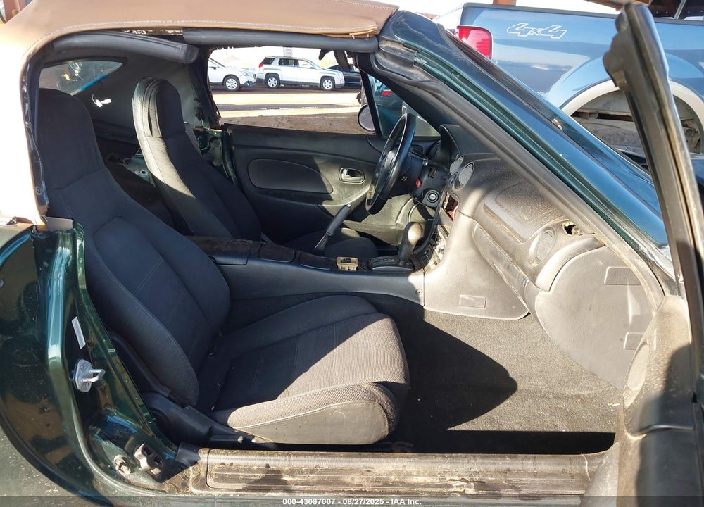 2004 MAZDA MX-5 MIATA LS VIN: JM1NB353440401206