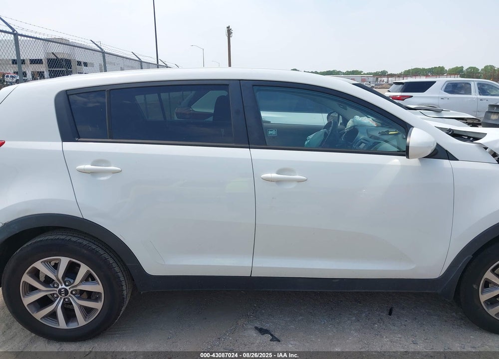 2015 KIA SPORTAGE VIN: KNDPB3AC8F7759109