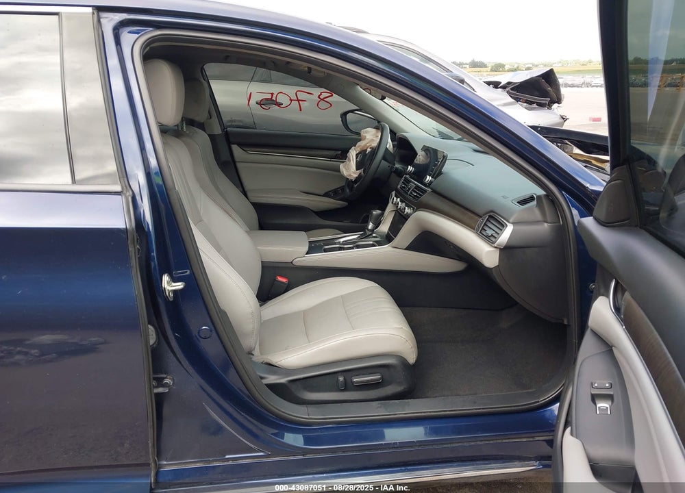 2018 HONDA ACCORD EX-L VIN: 1HGCV1F50JA225409