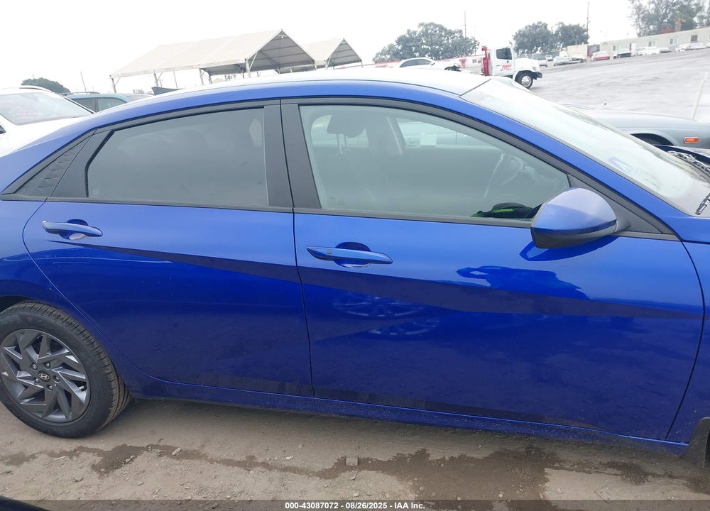 2024 HYUNDAI ELANTRA HYBRID VIN: KMHLM4DJ2RU097246