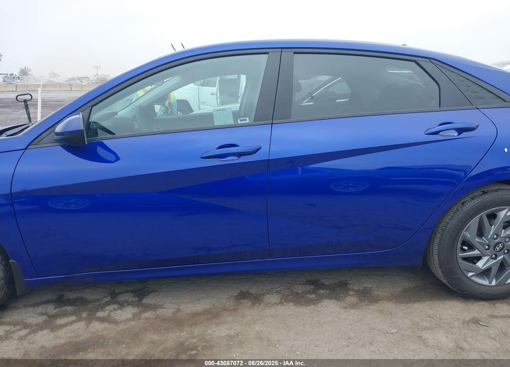 2024 HYUNDAI ELANTRA HYBRID VIN: KMHLM4DJ2RU097246