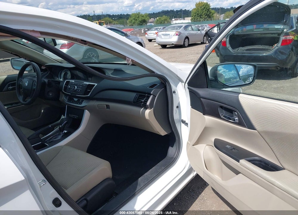 2015 HONDA ACCORD VIN: 1HGCR2F33FA205896