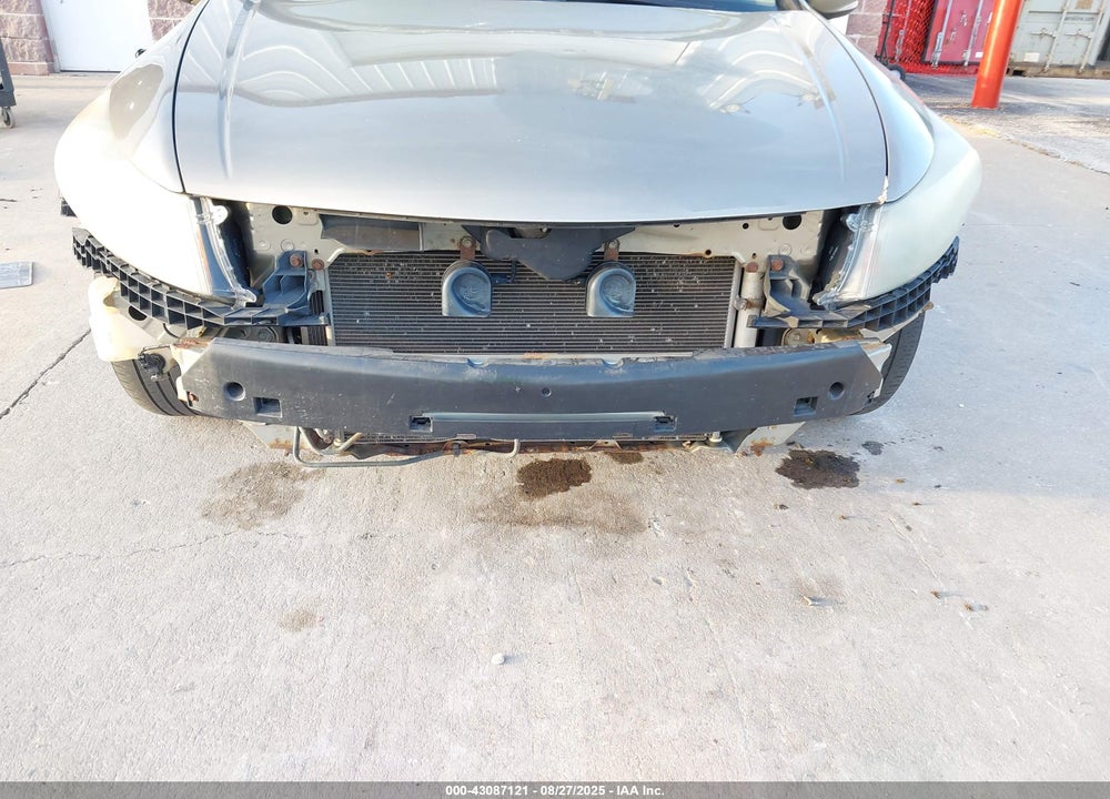 2008 HONDA ACCORD VIN: 1HGCP26768A118537