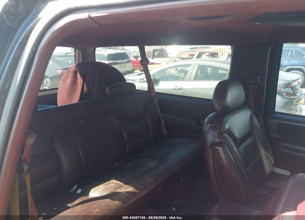 1996 CHEVROLET TAHOE K1500 VIN: 3GNEK18R0TG145796
