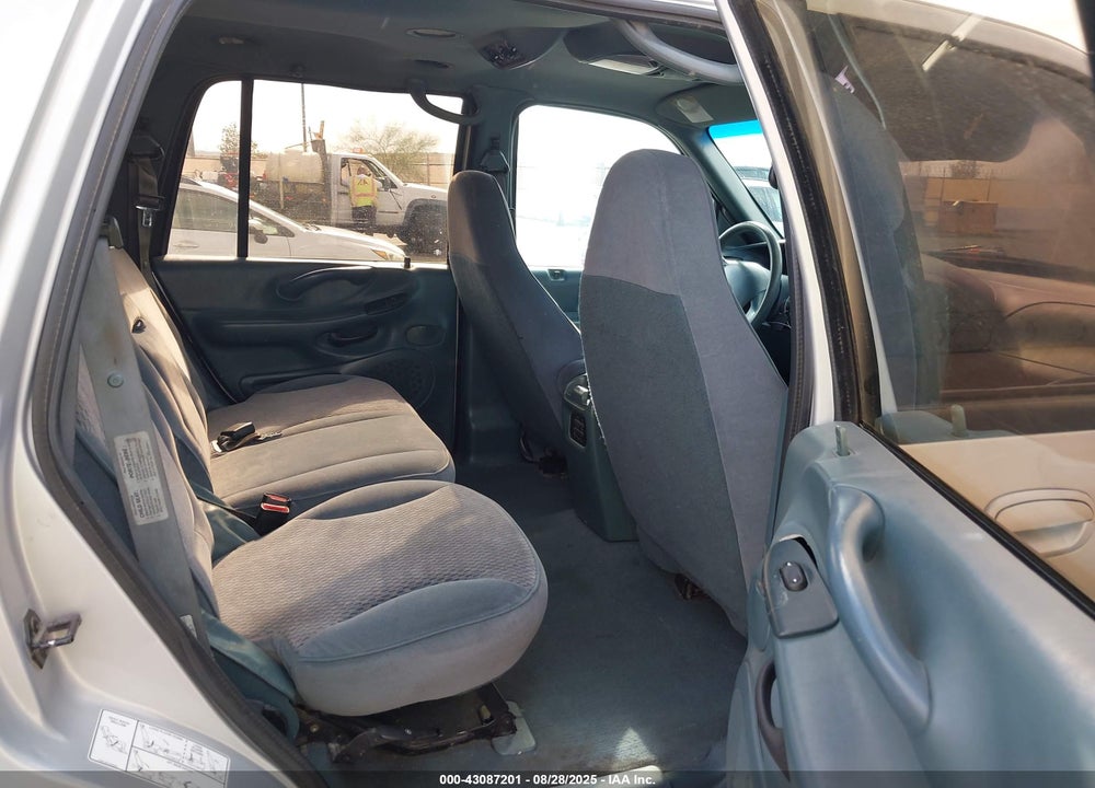 1997 FORD EXPEDITION EDDIE BAUER/XLT VIN: 1FMFU18L7VLA64623