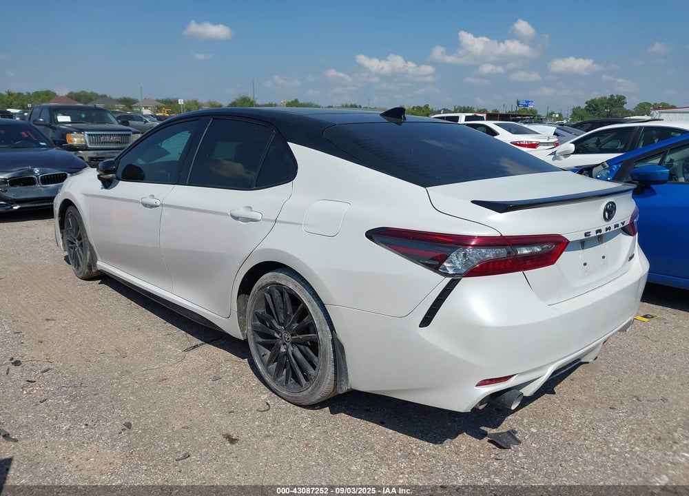 2021 TOYOTA CAMRY VIN: 4T1K61AK1MU409356