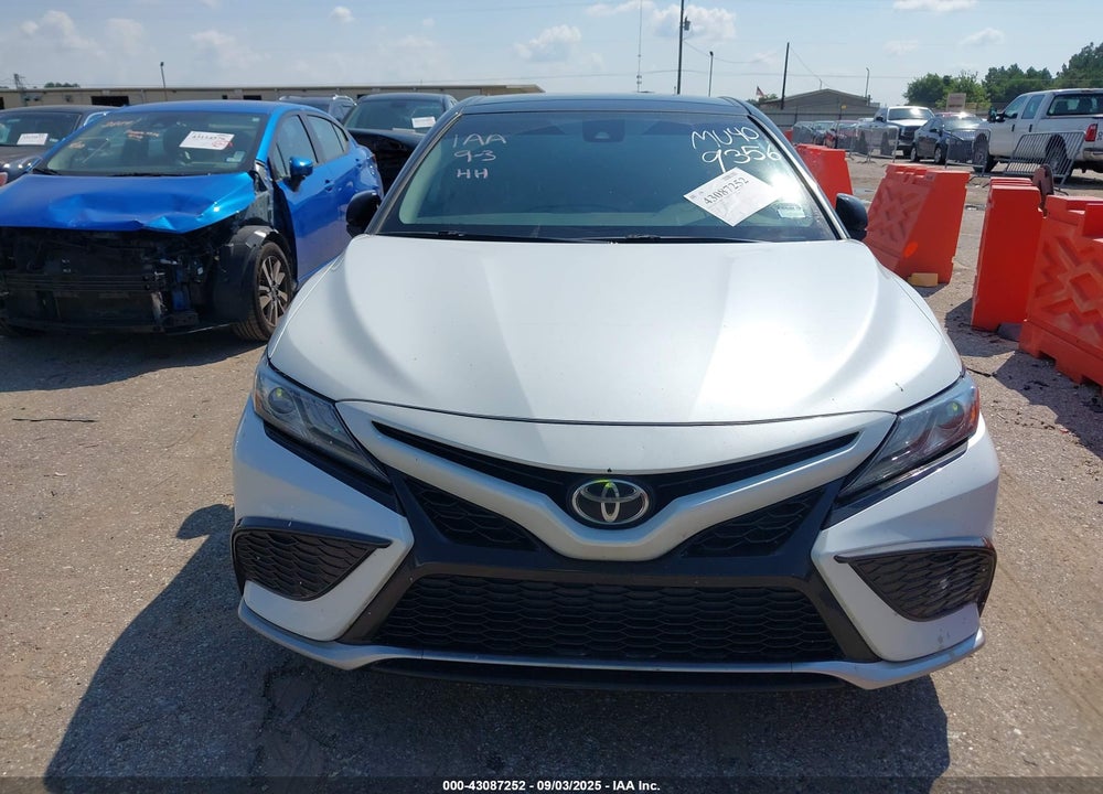 2021 TOYOTA CAMRY VIN: 4T1K61AK1MU409356