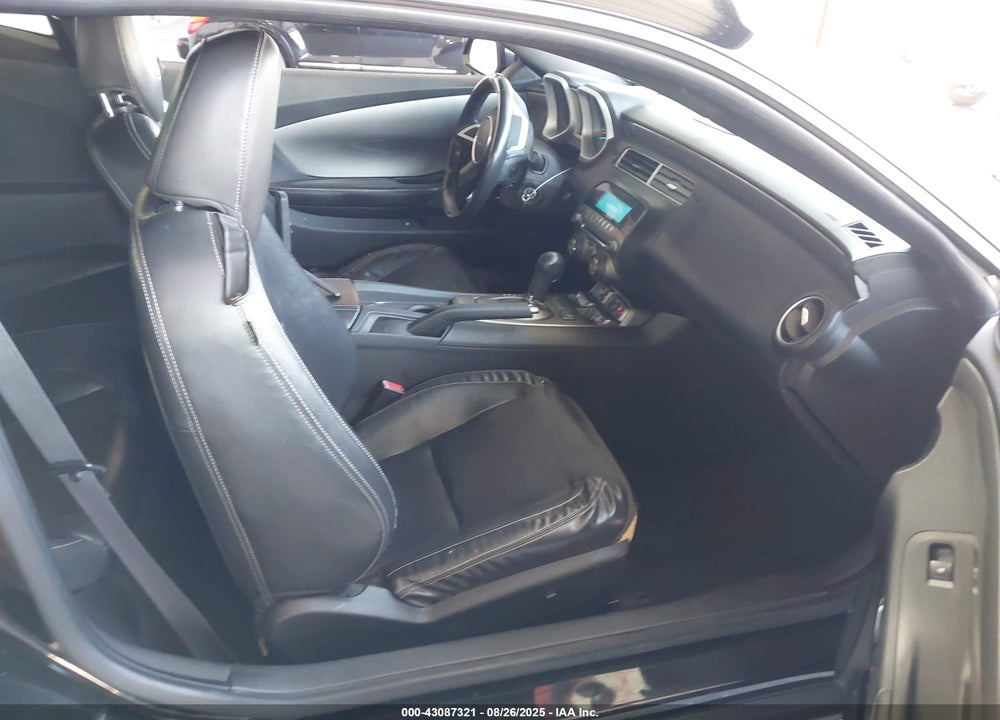 2011 CHEVROLET CAMARO VIN: 2G1FC1ED8B9120763