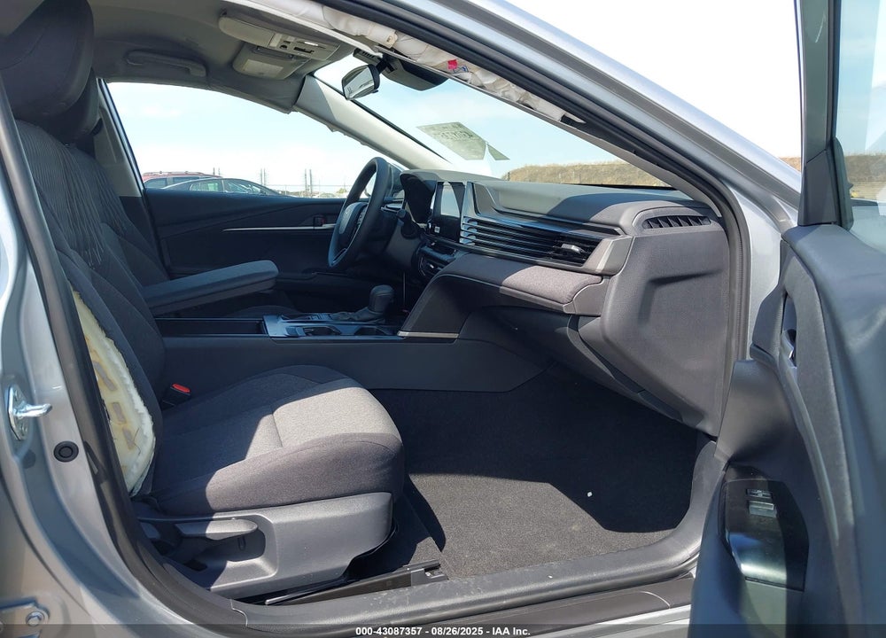 2025 TOYOTA CAMRY LE VIN: 4T1DAACK5SU194176