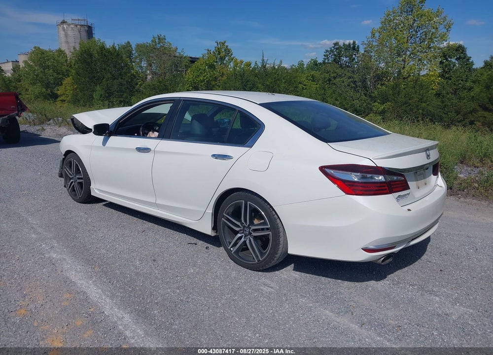 2017 HONDA ACCORD VIN: 1HGCR2F54HA039831