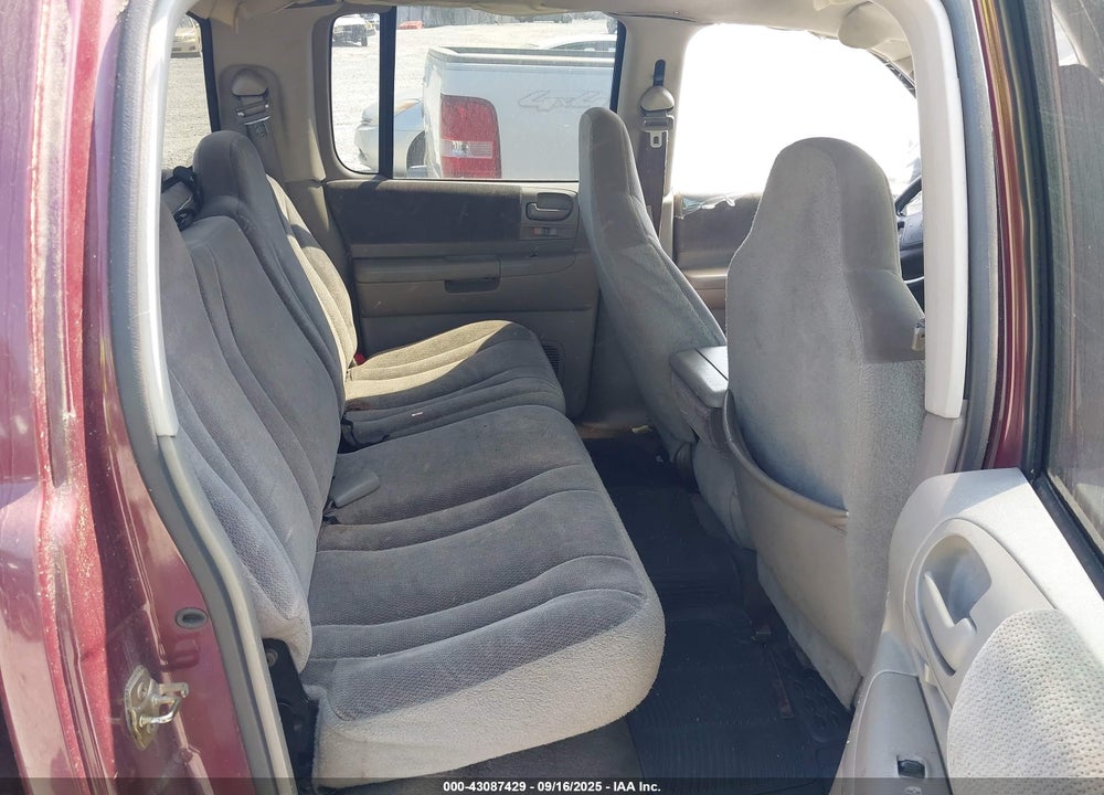2003 DODGE DAKOTA SLT VIN: 1D7HL48X13S132234