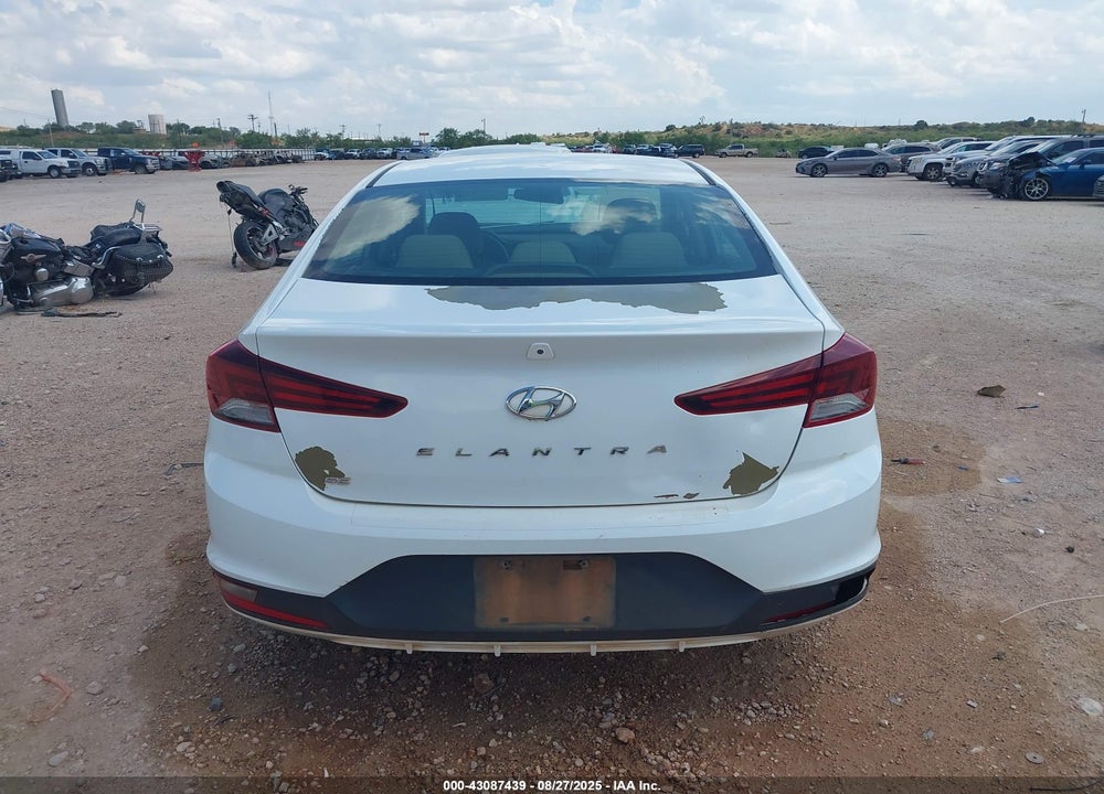 2019 HYUNDAI ELANTRA SE VIN: 5NPD74LF4KH461146