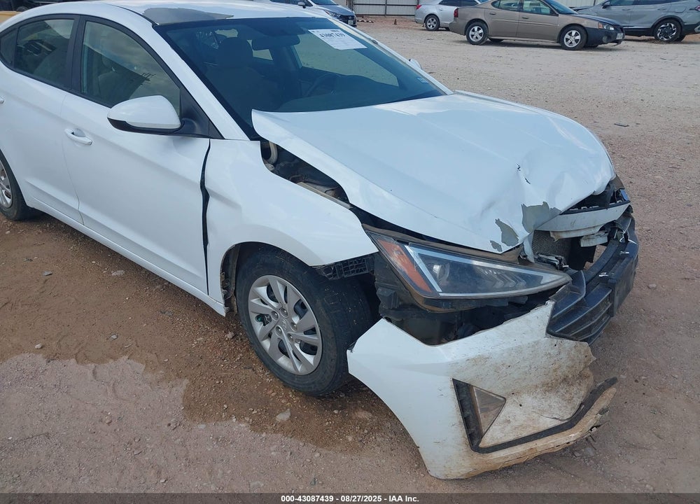 2019 HYUNDAI ELANTRA SE VIN: 5NPD74LF4KH461146