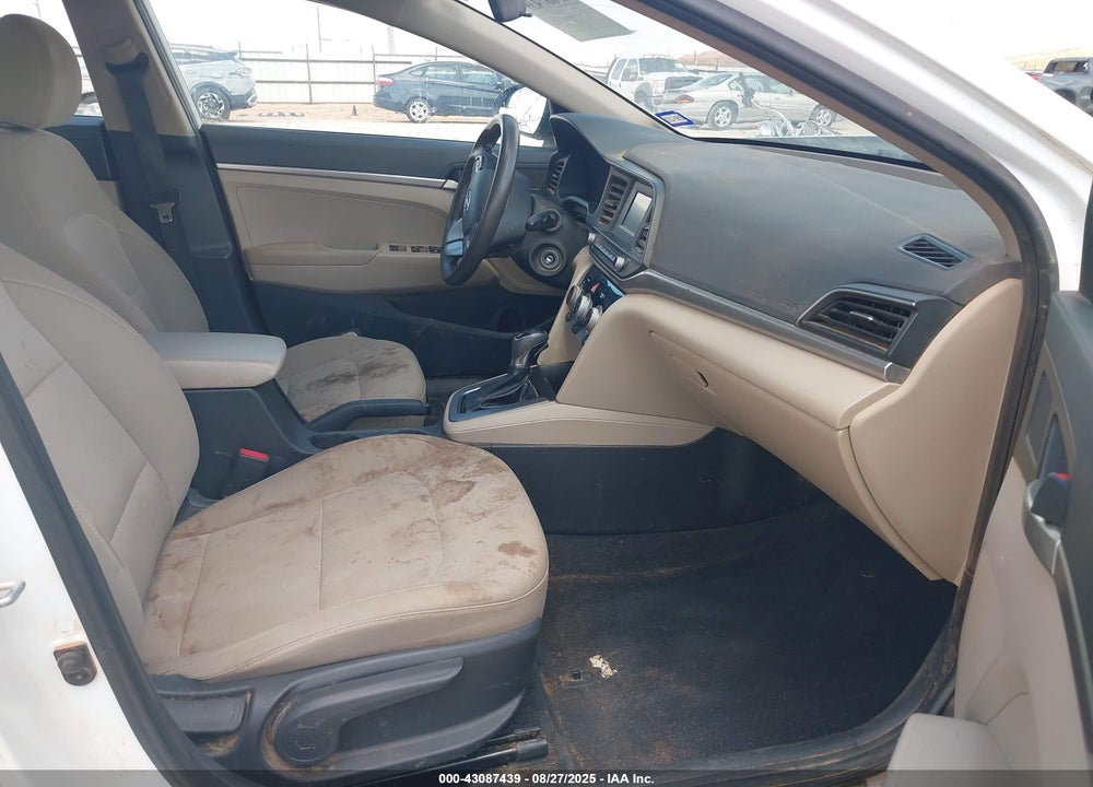 2019 HYUNDAI ELANTRA SE VIN: 5NPD74LF4KH461146