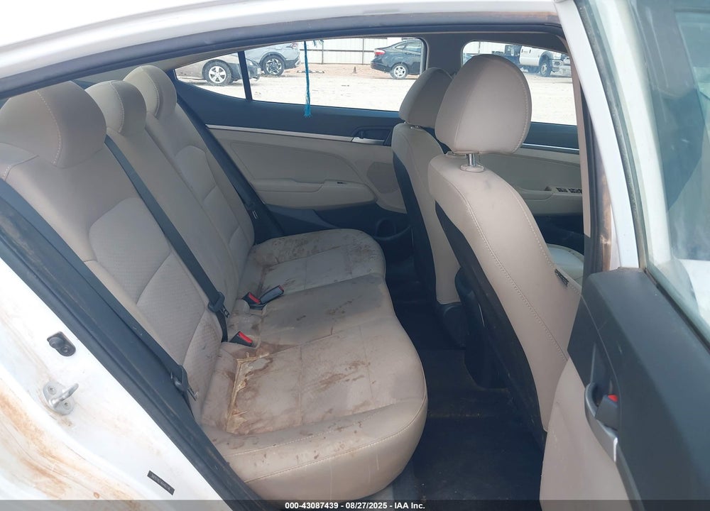 2019 HYUNDAI ELANTRA SE VIN: 5NPD74LF4KH461146