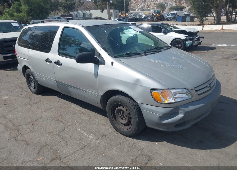 2002 TOYOTA SIENNA CE VIN: 4T3ZF19C32U477027