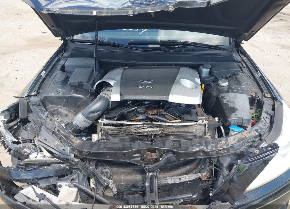 2009 HYUNDAI GENESIS VIN: KMHGC46E49U026263