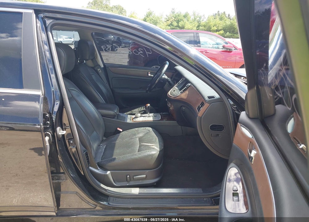 2009 HYUNDAI GENESIS VIN: KMHGC46E49U026263