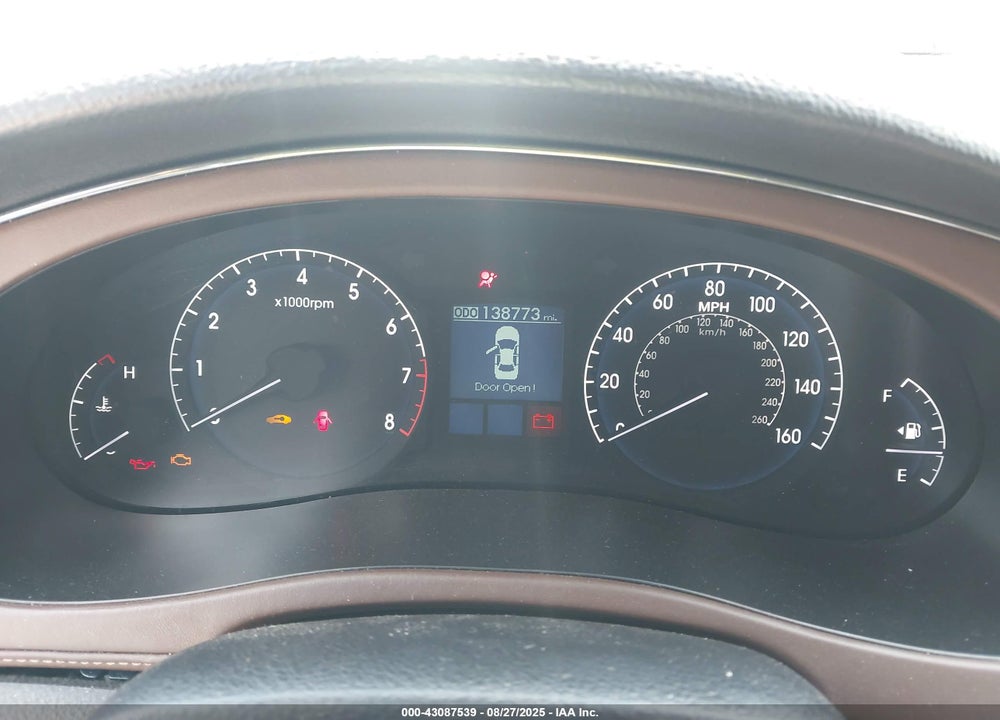 2009 HYUNDAI GENESIS VIN: KMHGC46E49U026263